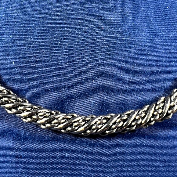 Vintage Twisted Rope Chain Gold-Tone Choker Necklace With Lobster Clasp - Picture 3 of 3